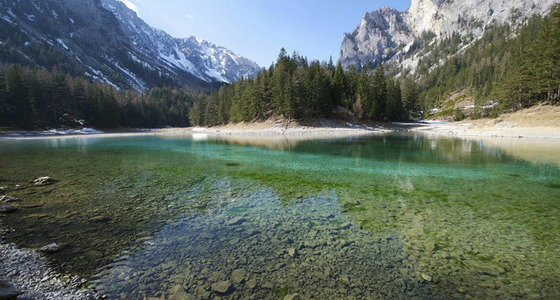 Large thumb pezi 1024 01