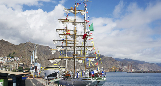 Large thumb  pezi 9451